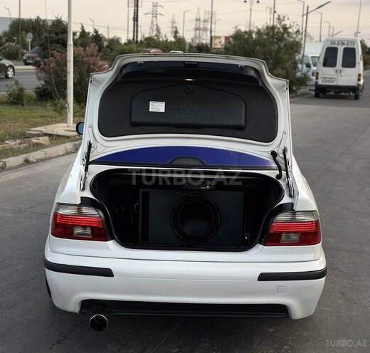 BMW 525 2003, 250,000 km - 2.5 l - Bakı