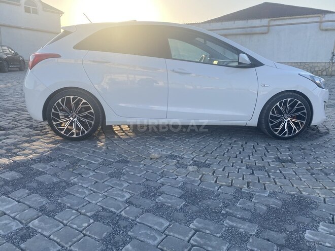 Hyundai i30 2016, 216,791 km - 1.4 л - Bakı