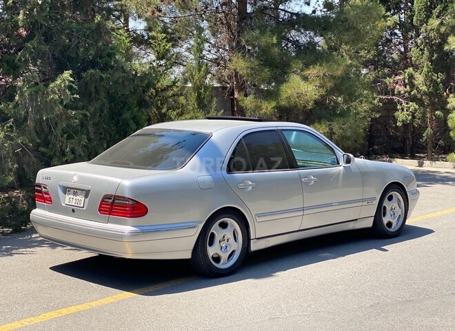 Mercedes E 320 2000, 270,000 km - 3.2 l - Bakı