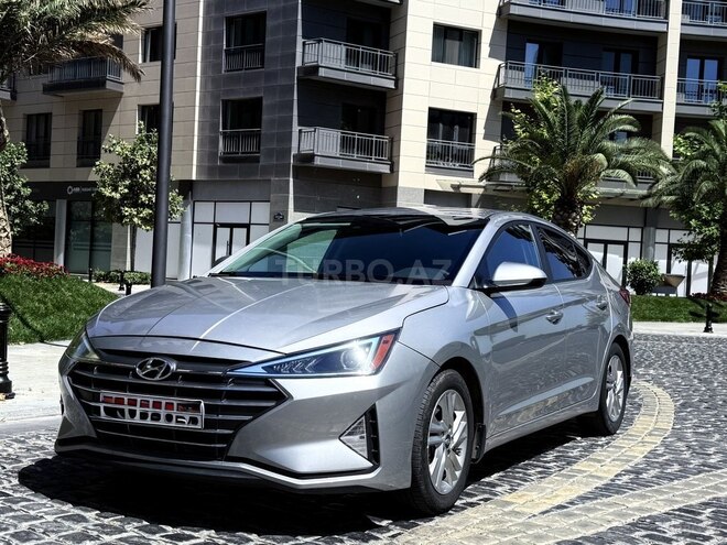 Hyundai Elantra 2019, 68,000 km - 2.0 l - Bakı
