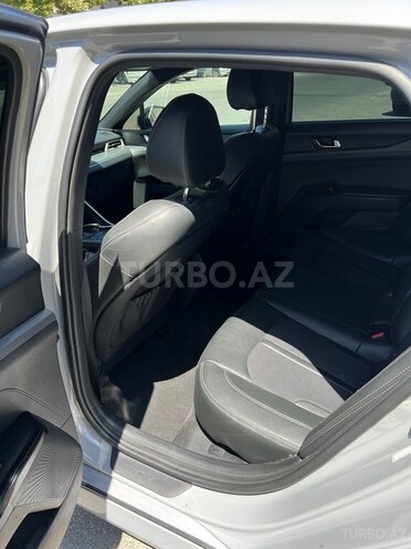 Kia K5-15