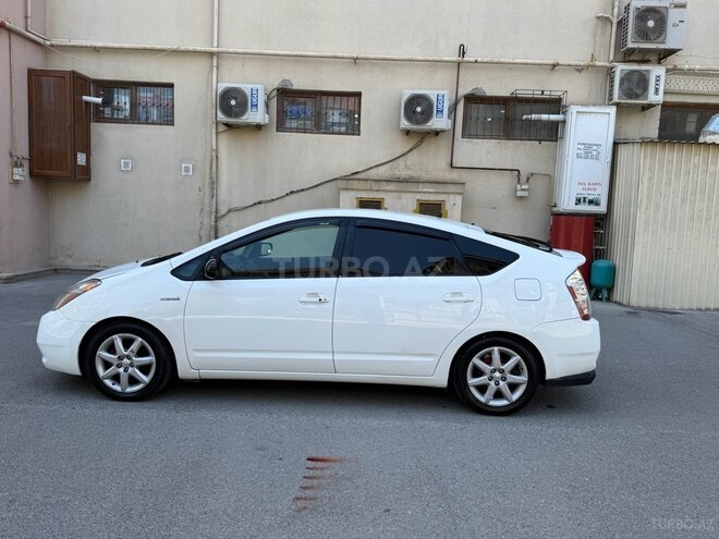 Toyota Prius-6