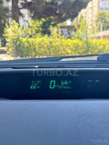Toyota Prius-20