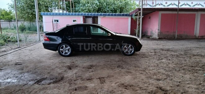 Mercedes C 180 2001, 300,000 km - 1.8 l - Sabirabad