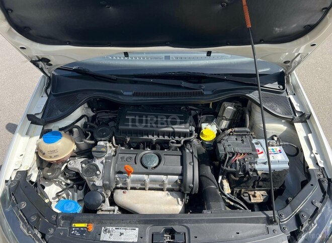 Volkswagen Polo 2012, 197,000 km - 1.6 l - Bakı