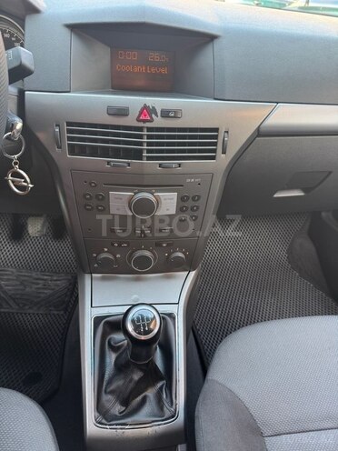 Opel Astra 2005, 335,200 km - 1.6 l - Bakı