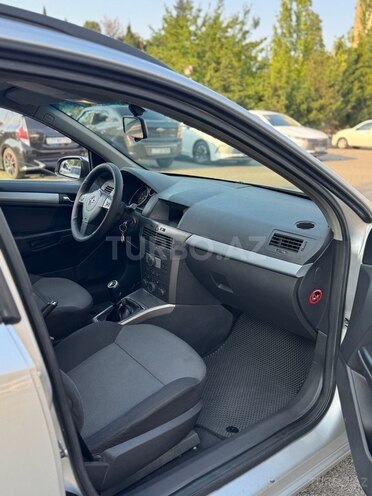 Opel Astra 2005, 335,200 km - 1.6 l - Bakı