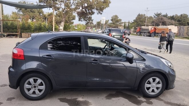 Kia Rio 2015, 151,000 km - 1.1 l - Bakı