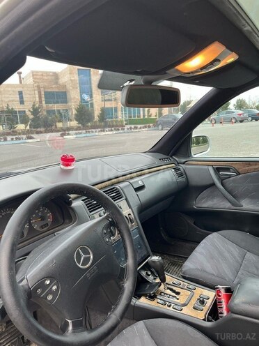 Mercedes E 240 2000, 350,000 km - 2.4 l - Bakı