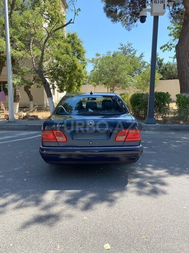 Mercedes E 240 1998, 380,000 km - 2.4 l - Bakı