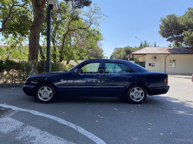 Mercedes E 240 1998, 380,000 km - 2.4 l - Bakı