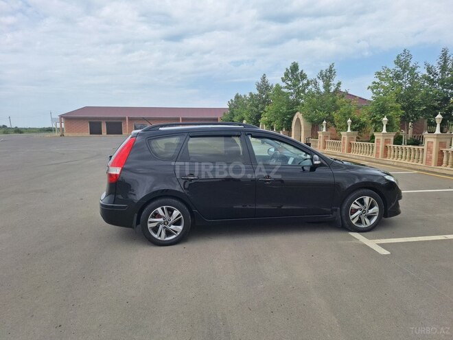 Hyundai i30 2011, 281,000 km - 1.6 l - İmişli