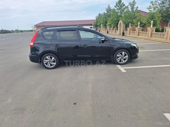 Hyundai i30 2011, 281,000 km - 1.6 l - İmişli