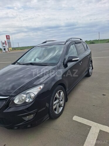 Hyundai i30 2011, 281,000 km - 1.6 l - İmişli