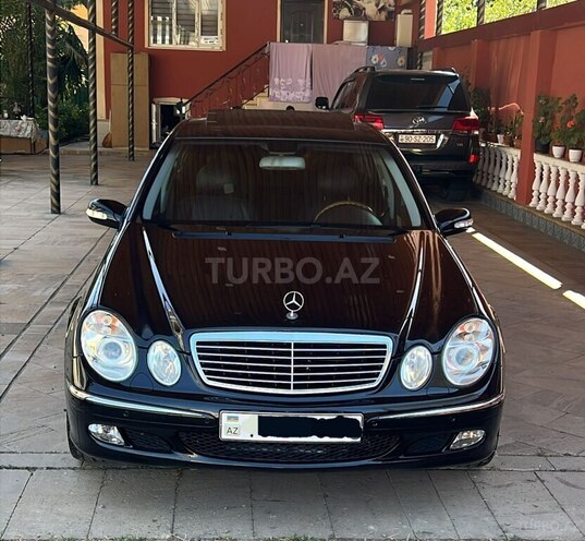 Mercedes E 320 2003, 291,000 km - 3.2 л - Masallı