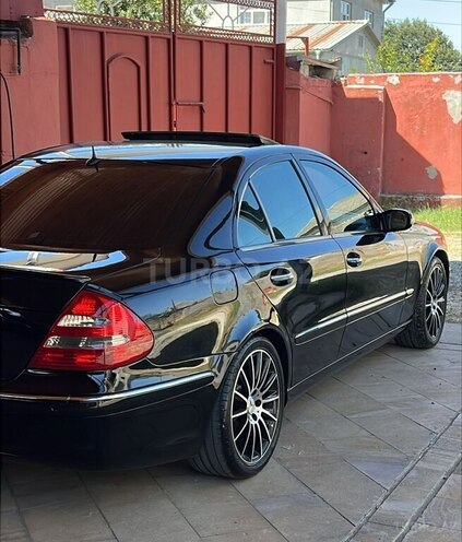Mercedes E 320 2003, 291,000 km - 3.2 л - Masallı