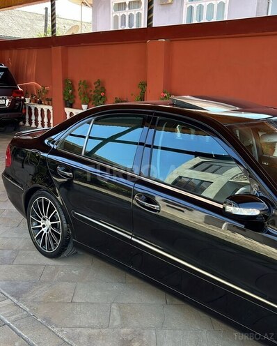 Mercedes E 320 2003, 291,000 km - 3.2 л - Masallı