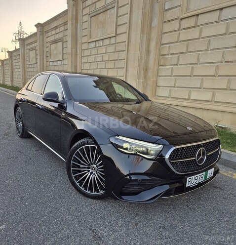 Mercedes E 300 e 2023, 9,800 km - 2.0 л - Bakı