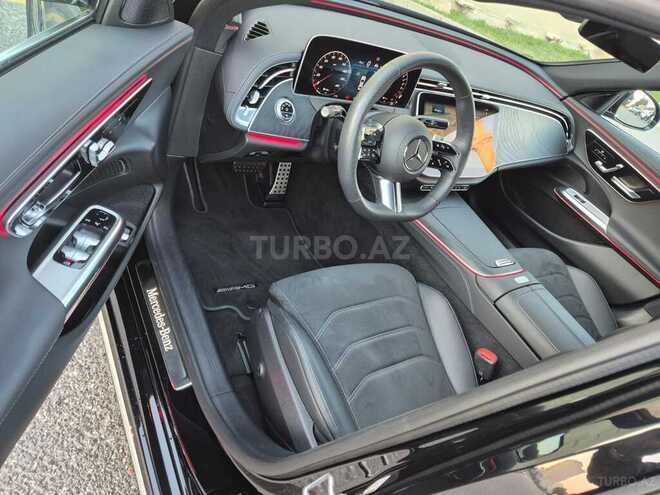 Mercedes E 300 e 2023, 9,800 km - 2.0 л - Bakı