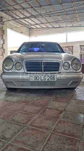 Mercedes E 220 d 1999, 520,636 km - 2.2 l - Salyan