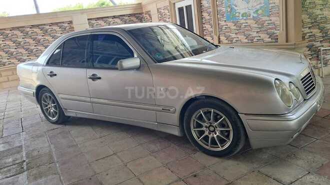 Mercedes E 220 d 1999, 520,636 km - 2.2 l - Salyan