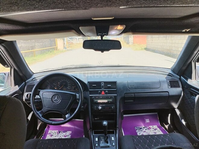 Mercedes C 200 1997, 270,000 km - 2.0 l - Şəki