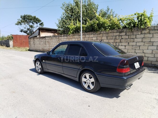 Mercedes C 200 1997, 270,000 km - 2.0 l - Şəki
