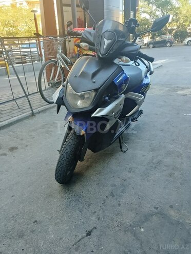 Yamaha RayZR Street Rally 125-1