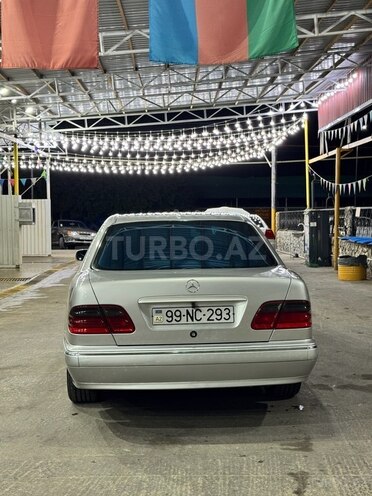 Mercedes E 270 1999, 290,000 km - 2.7 l - Ağcabədi
