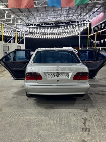 Mercedes E 270 1999, 290,000 km - 2.7 l - Ağcabədi