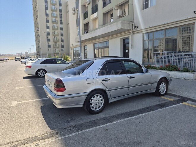 Mercedes C 200 2000, 319,000 km - 2.0 l - Bakı