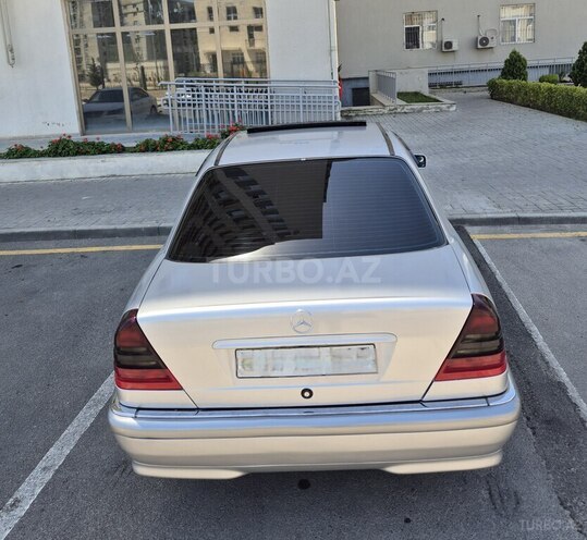 Mercedes C 200 2000, 319,000 km - 2.0 l - Bakı