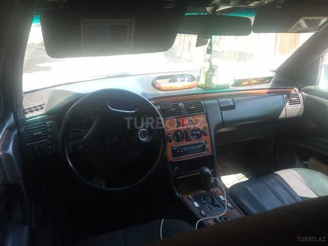 Mercedes E 220 d 1998, 211,245 km - 2.2 l - Bərdə