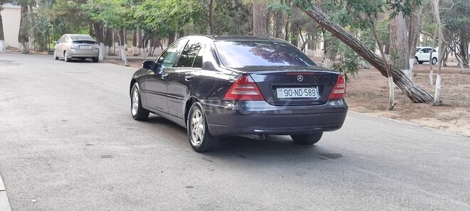 Mercedes C 200 2000, 275,000 km - 2.0 л - Sumqayıt
