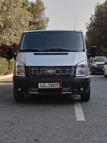 Ford Transit-1