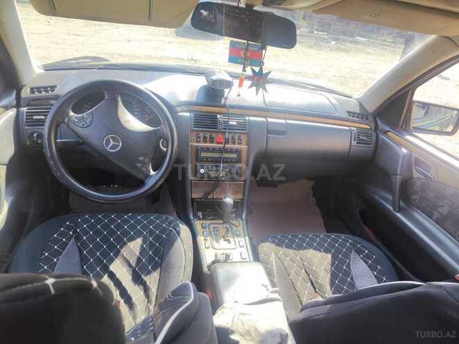 Mercedes E 240 1999, 367,000 km - 2.4 л - Bakı