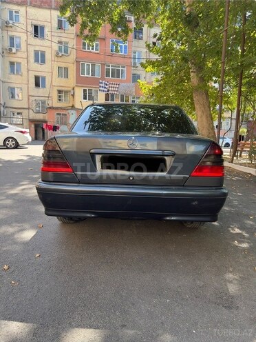 Mercedes C 220 d 2000, 380,500 km - 2.2 l - Xırdalan
