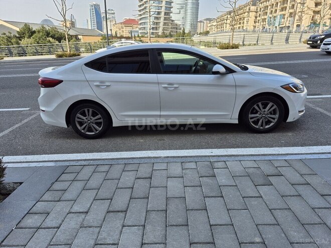Hyundai Elantra 2017, 103,840 km - 2.0 l - Bakı