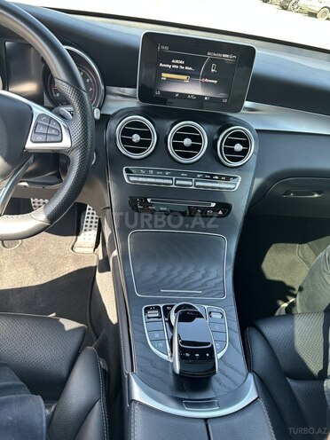 Mercedes GLC 250 4MATIC 2018, 52,000 km - 2.0 l - Bakı