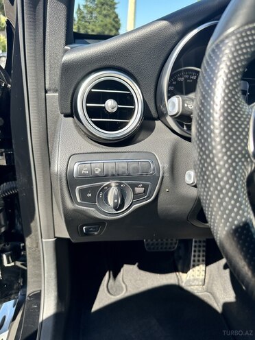 Mercedes GLC 250 4MATIC 2018, 52,000 km - 2.0 l - Bakı
