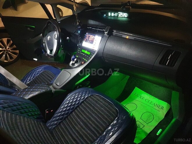 Toyota Prius 2010, 282,000 km - 1.8 л - Bakı