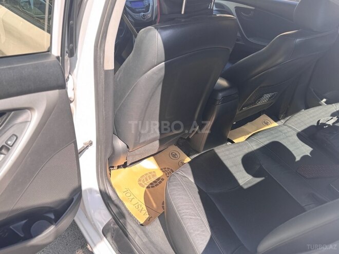 Hyundai Elantra 2013, 228,000 km - 1.8 l - Bakı