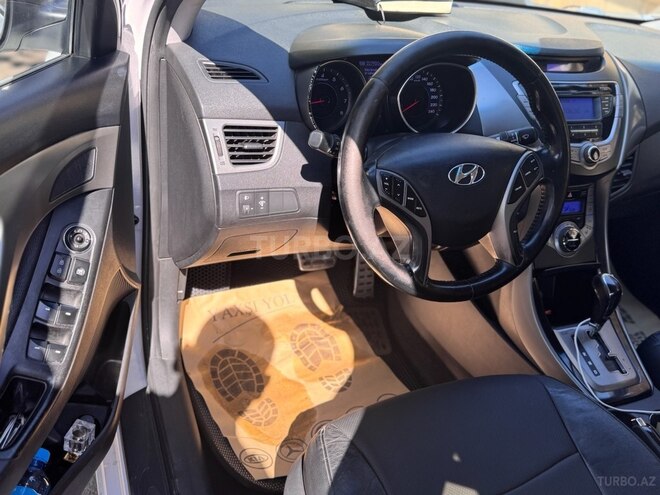 Hyundai Elantra 2013, 228,000 km - 1.8 l - Bakı