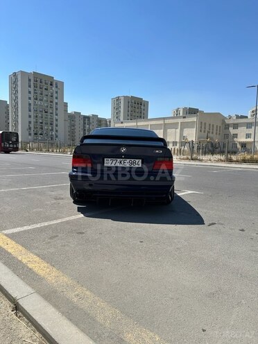 BMW 320-2