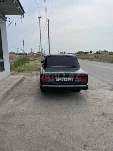 LADA (VAZ) 2107 2010, 75,000 km - 1.6 l - Salyan