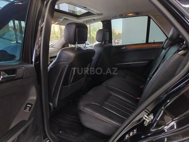 Mercedes ML 350 4MATIC-11
