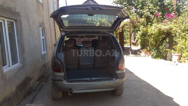 Renault Megane 1999, 448,208 km - 1.6 l - Quba