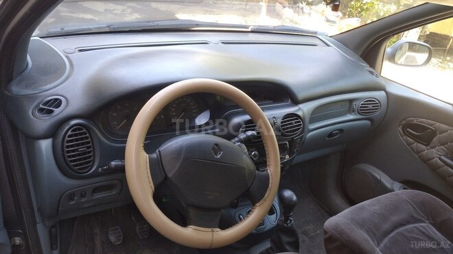 Renault Megane 1999, 448,208 km - 1.6 l - Quba