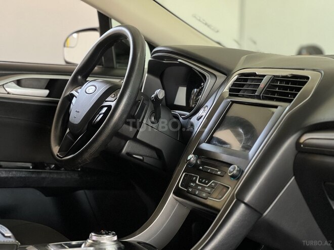 Ford Fusion (North America)-9