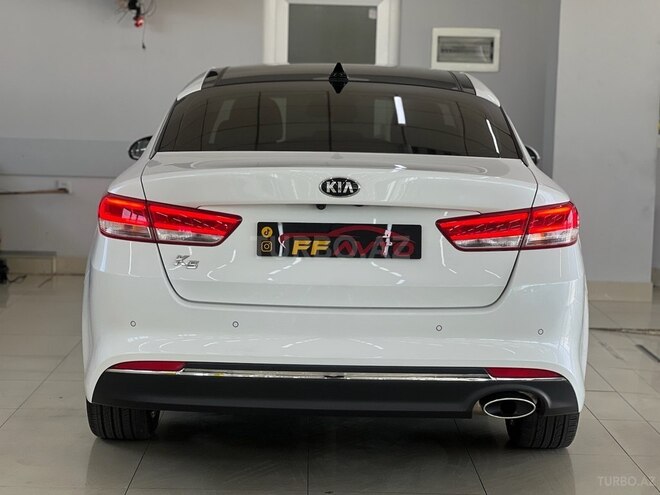 Kia K5-7